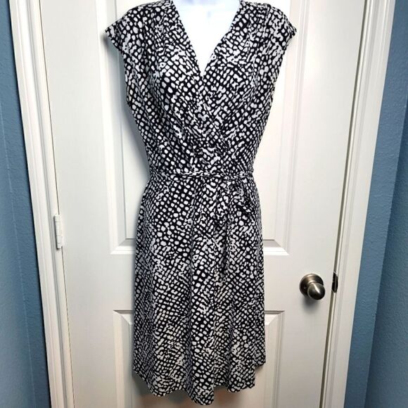 212 Collection Dresses & Skirts - 212 COLLECTION Faux Wrap Dress